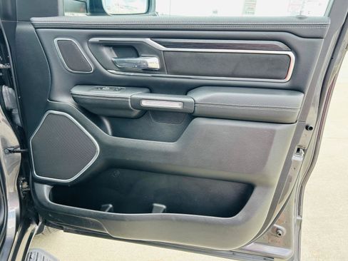 Used 2023 RAM 1500 Laramie AWD/4WD image 30