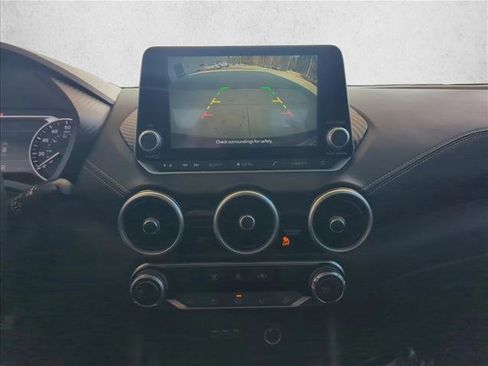 Used 2023 Nissan Sentra SV w/ Trunk Package image 17