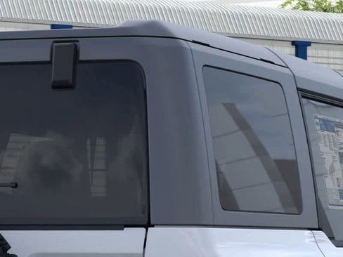 New 2025 Ford Bronco Badlands image 24