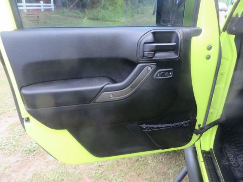 Used 2016 Jeep Wrangler Unlimited Sport w/ Quick Order Package 24S AWD/4WD image 12