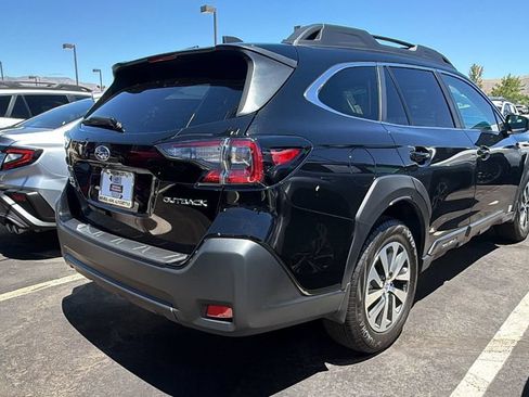 Certified 2025 Subaru Outback Premium AWD/4WD image 2