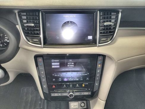 Used 2025 INFINITI QX50 Luxe AWD/4WD image 16