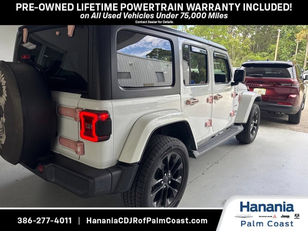 Used 2022 Jeep Wrangler Unlimited Sahara AWD/4WD image 8
