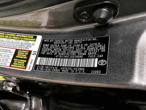 Certified 2018 Toyota Camry LE image 37