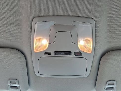 Used 2020 Toyota Sienna L FWD image 20