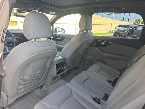 Used 2021 Audi Q7 3.0T Premium Plus AWD/4WD image 11