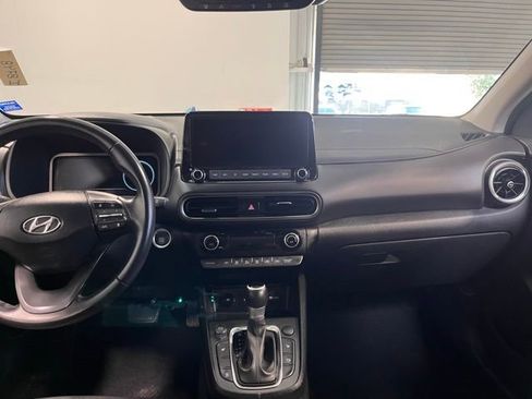 Used 2022 Hyundai Kona Limited image 20