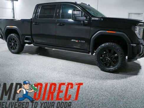 Used 2024 GMC Sierra 2500 AT4 w/ AT4 Premium Plus Package AWD/4WD image 7