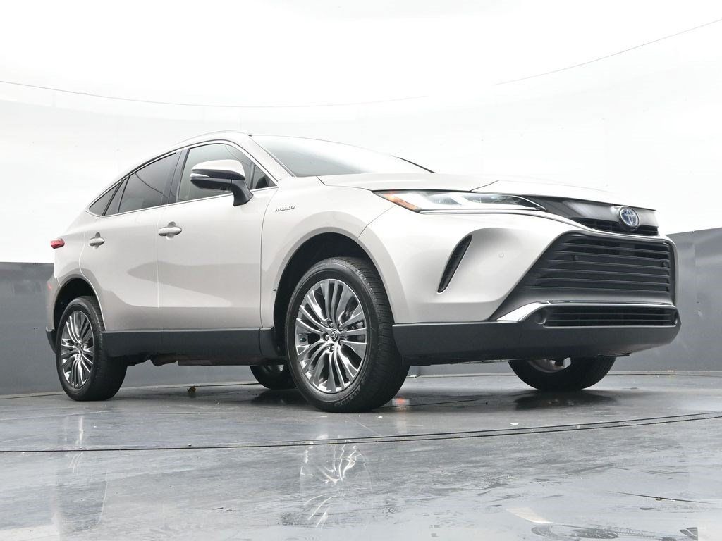 Used 2021 Toyota Venza XLE w/ Softex Package AWD/4WD image 29
