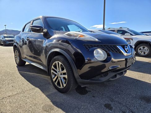 Used 2016 Nissan Juke S image 2