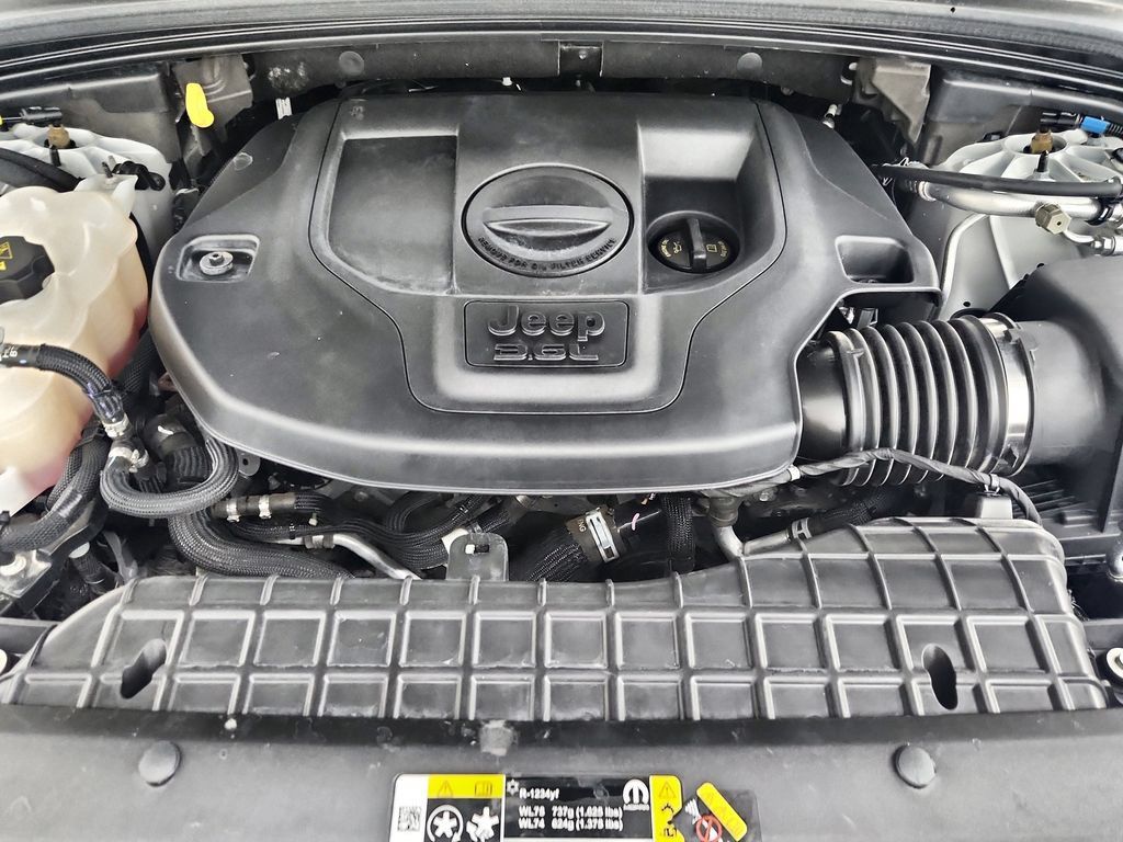 Certified 2023 Jeep Grand Cherokee Summit AWD/4WD image 40