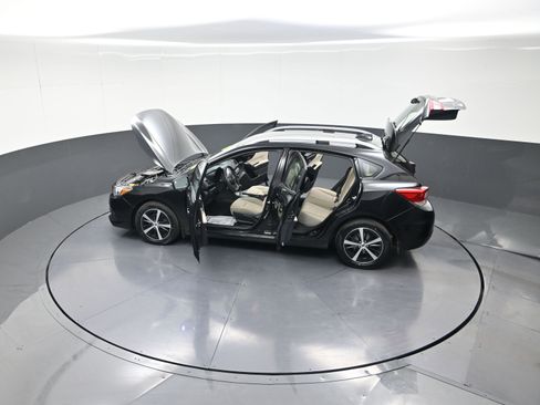 Used 2023 Subaru Impreza Premium image 15