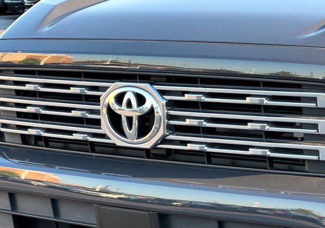 Used 2025 Toyota 4Runner TRD Sport Premium AWD/4WD image 6