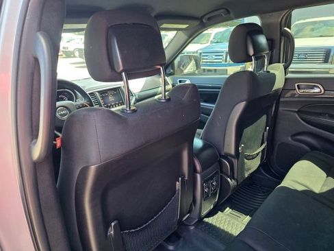 Used 2016 Jeep Grand Cherokee Laredo 75th Anniversary AWD/4WD image 19