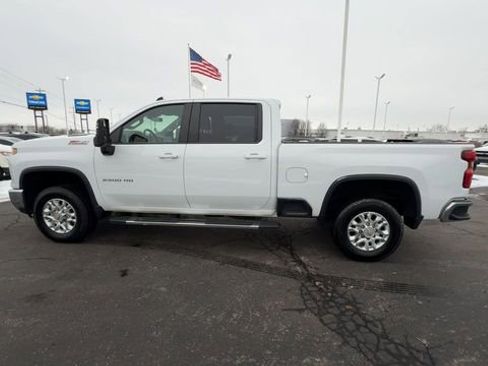Used 2024 Chevrolet Silverado 2500 LT image 5