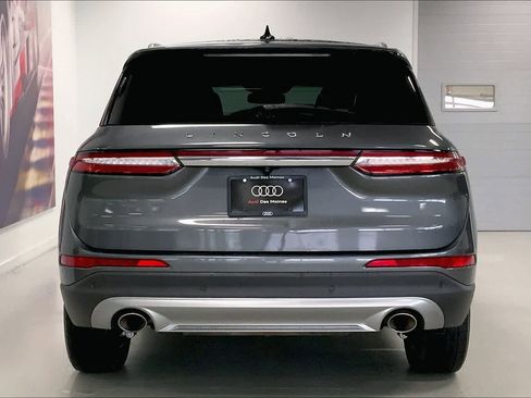 Used 2022 Lincoln Corsair AWD w/ Premium Package image 5