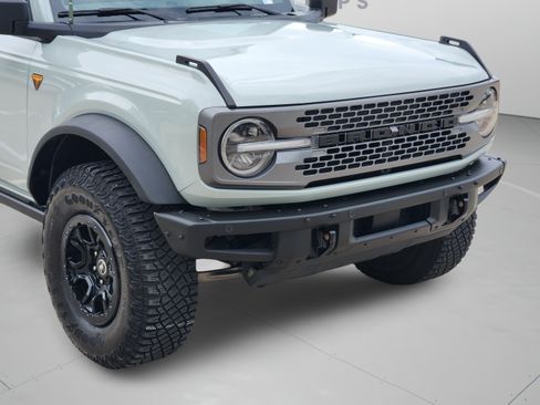 Used 2023 Ford Bronco Badlands AWD/4WD image 32
