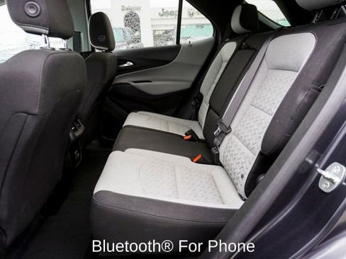 Used 2022 Chevrolet Equinox LT w/ Driver Convenience Package image 8