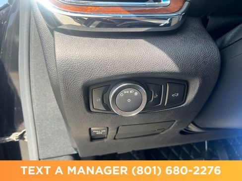 Used 2017 Lincoln Continental Reserve w/ Technology Package AWD/4WD image 15