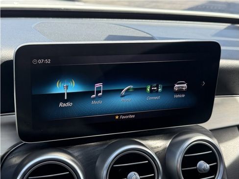 Used 2019 Mercedes-Benz C 300 Sedan w/ Premium Package image 43