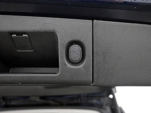 Used 2020 GMC Yukon SLT image 38