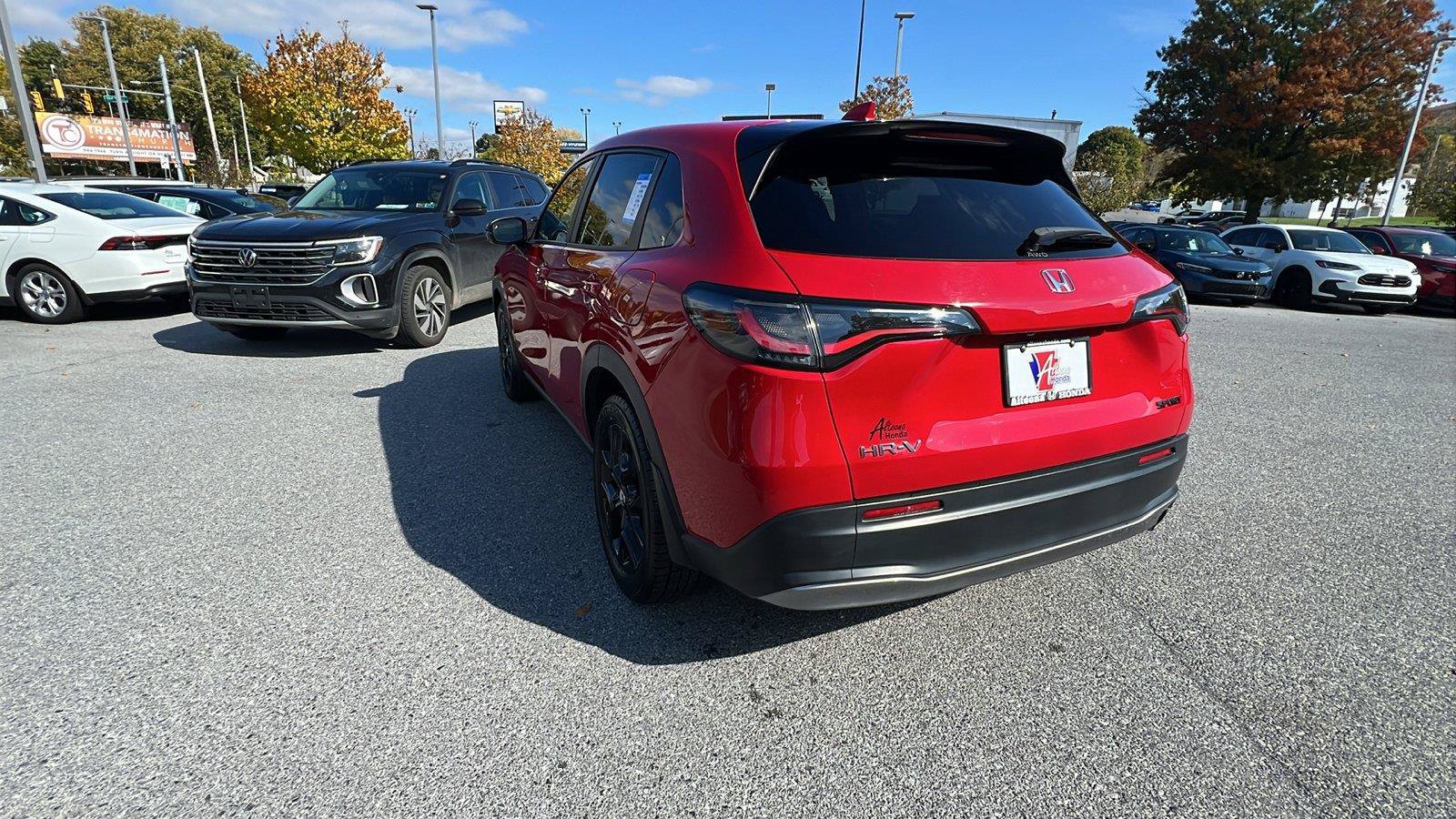 Certified 2025 Honda HR-V Sport image 6