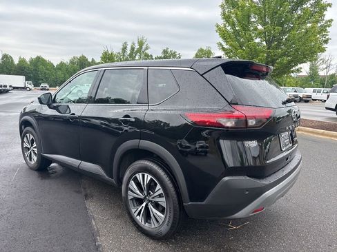 Used 2021 Nissan Rogue SV AWD/4WD image 16