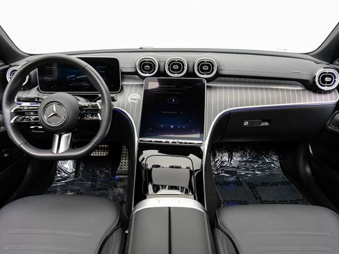 Used 2025 Mercedes-Benz C 300 4MATIC Sedan image 19