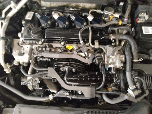 Used 2021 Toyota Corolla SE FWD image 30