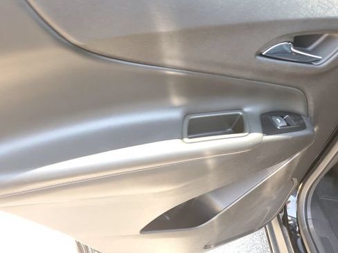 Used 2024 Chevrolet Equinox Premier AWD/4WD image 18