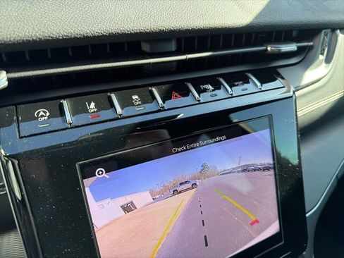 New 2025 Jeep Grand Cherokee Altitude RWD image 15