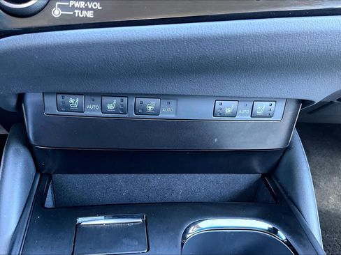 Used 2025 Lexus ES 350 w/ Premium Package FWD image 32