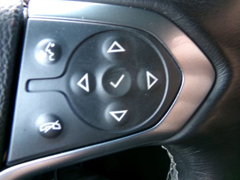 Used 2018 Chevrolet Tahoe LS w/ Skid Plate Package image 19