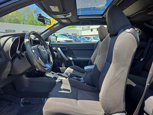 Used 2012 Scion tC FWD image 17