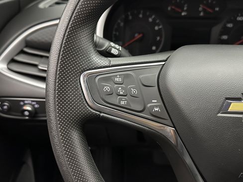 Used 2025 Chevrolet Malibu LT image 15