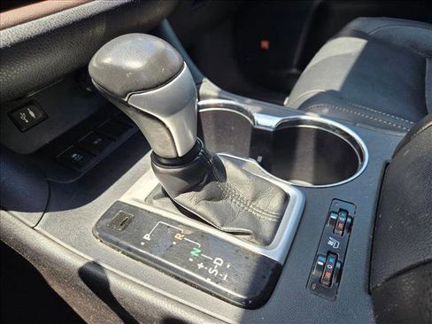 Used 2014 Toyota Highlander Limited FWD image 13