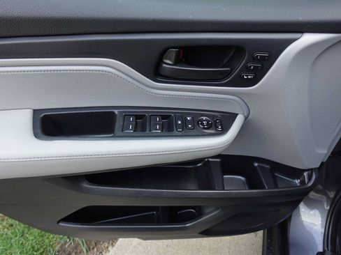 Used 2023 Honda Odyssey EX-L image 11