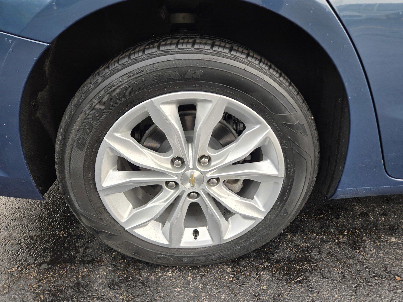 Used 2025 Chevrolet Malibu LT FWD image 40