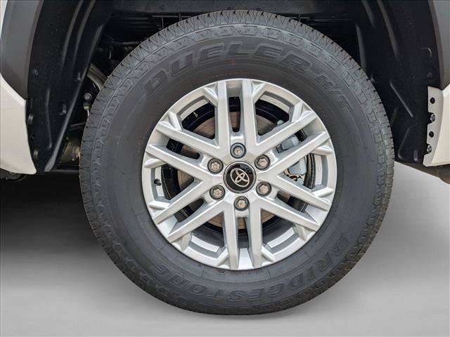 Used 2025 Toyota Tundra SR5 w/ SR5 Premium Package AWD/4WD image 10