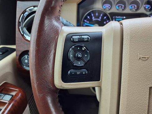 Used 2014 Ford F250 King Ranch w/ King Ranch w/Chrome Package image 18