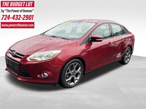 Used 2014 Ford Focus SE w/ Equipment Group 201A FWD image 1