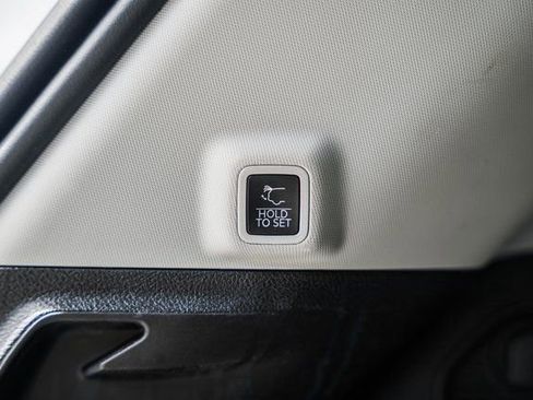 Used 2022 Jeep Grand Cherokee Limited 4xe image 21