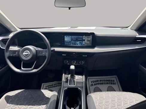 Used 2025 Nissan Kicks SV w/ SV Premium Package AWD/4WD image 13