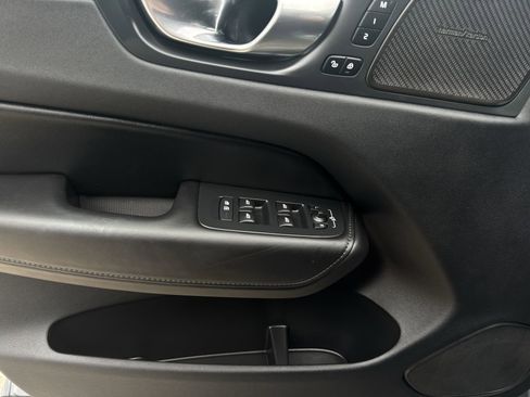 Used 2024 Volvo XC60 T8 Plus w/ Climate Package image 23