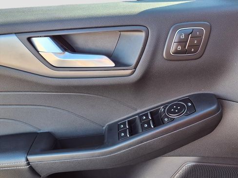 Used 2023 Ford Escape Active w/ Tech Pack #2 image 18