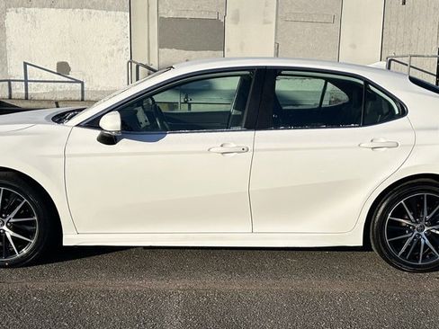 Certified 2023 Toyota Camry SE w/ Cold Weather Package image 8