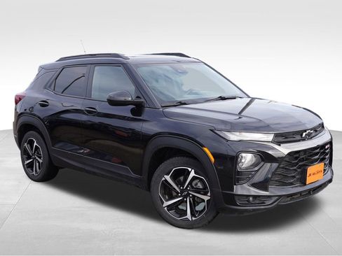 Used 2021 Chevrolet TrailBlazer RS w/ Sun and Liftgate Package image 1