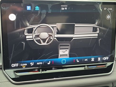 New 2026 Volkswagen Tiguan SE R-Line FWD image 22