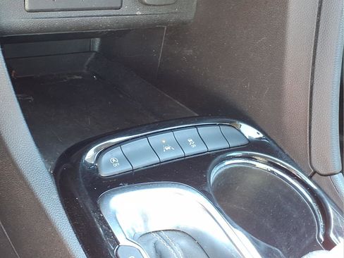 Used 2022 Buick Encore GX Preferred w/ Cold Weather Comfort Package FWD image 10