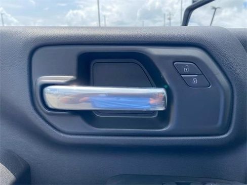 New 2025 GMC Sierra 2500 Pro w/ Convenience Package AWD/4WD image 13